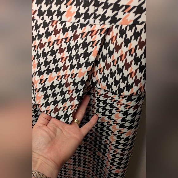 Shelby & Palmer Chic Houndstooth Dress in Pink and Black - Picture 7 of 7